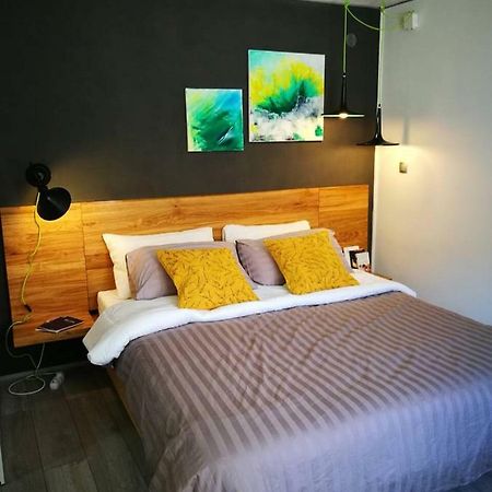 Cres Art Studio Lime Apartment Exteriör bild