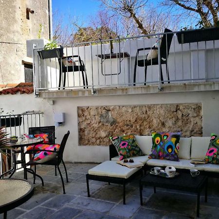 Cres Art Studio Lime Apartment Exteriör bild