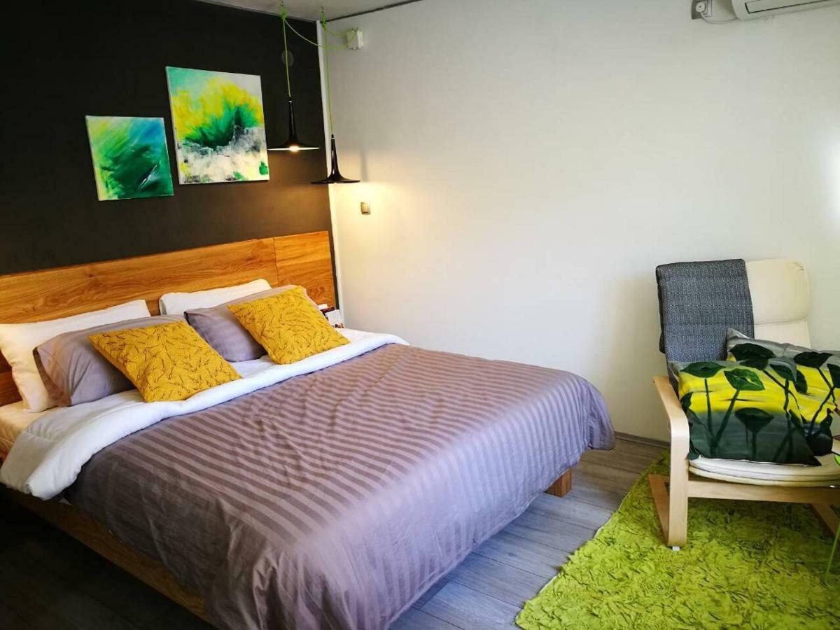 Cres Art Studio Lime Apartment Exteriör bild