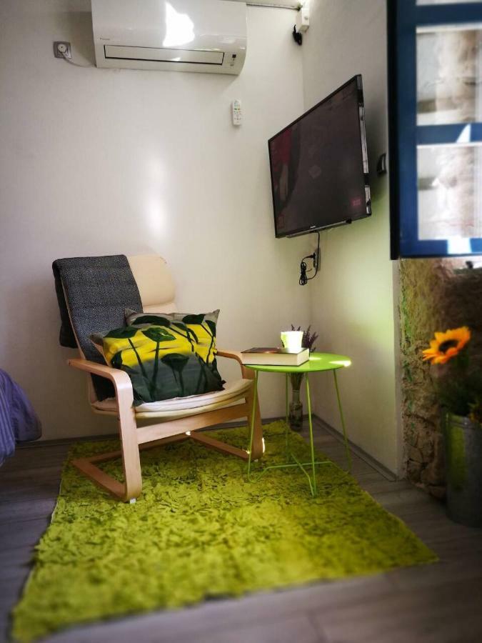 Cres Art Studio Lime Apartment Exteriör bild